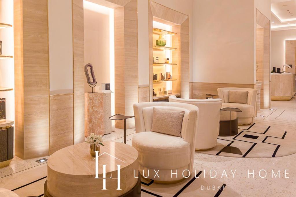 Lux Iconic Views At The Palm Tower 1 Apartment